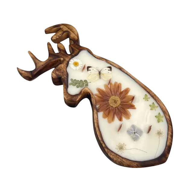 Scented soy wax candle with Reindeer wooden bowl