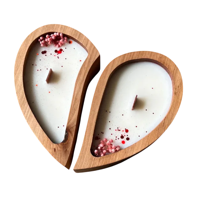 Scented soy wax candle with heart wood bowl