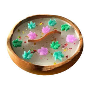 Scented soy wax candle with large wooden bowl