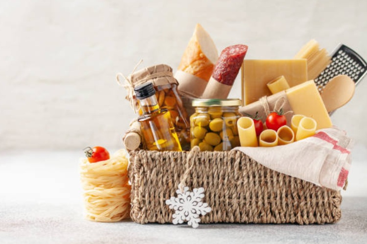 Thoughtful & Elegant Gift Hampers for Every Occasion